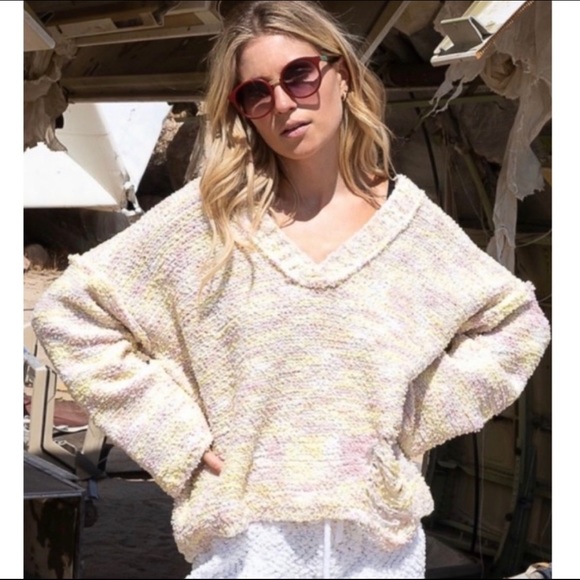 New! Sale 🔥POL Soft Beautiful Confetti Color V Neck Distressed Sweater - Picture 2 of 9